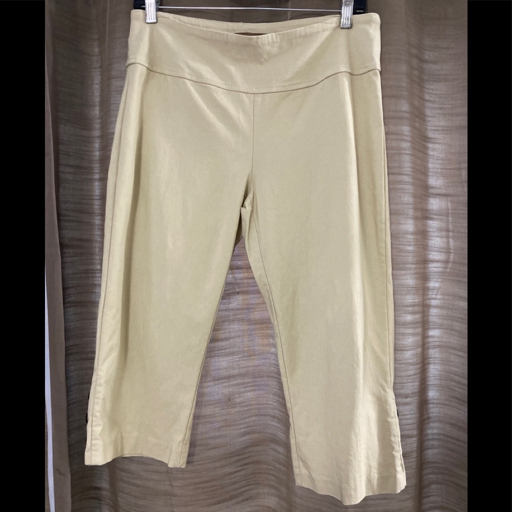 Tribella Sport Tan Capris Size 10P
